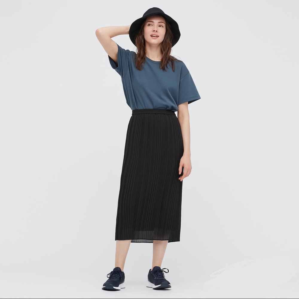 Uniqlo Chiffon Pleated Midi Skirt